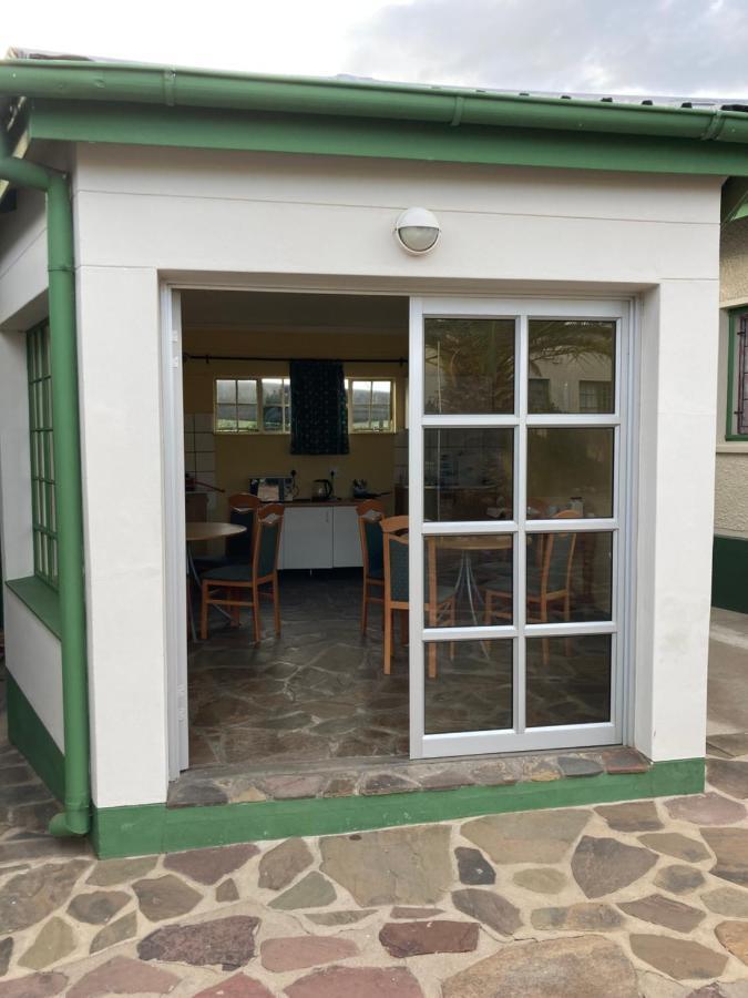 Ramblers Self Catering Accommodation Windhoek Exterior foto