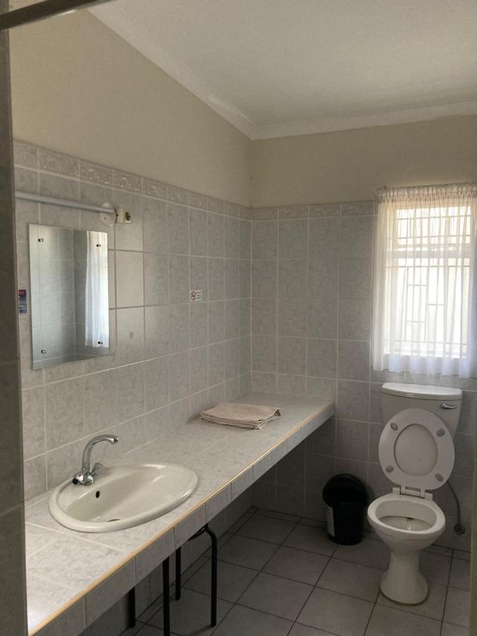 Ramblers Self Catering Accommodation Windhoek Exterior foto