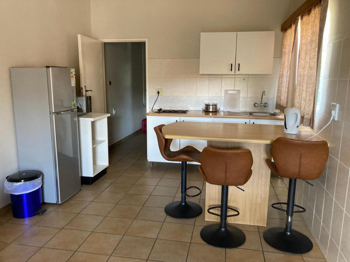 Ramblers Self Catering Accommodation Windhoek Exterior foto