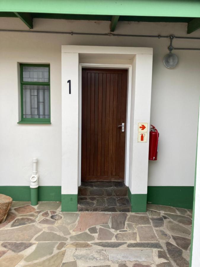 Ramblers Self Catering Accommodation Windhoek Exterior foto