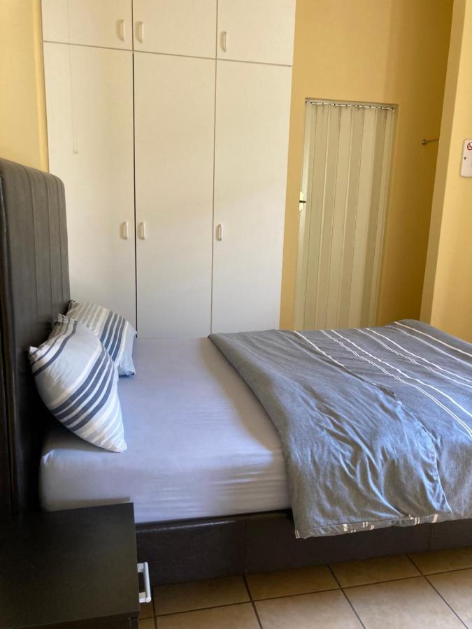 Ramblers Self Catering Accommodation Windhoek Exterior foto
