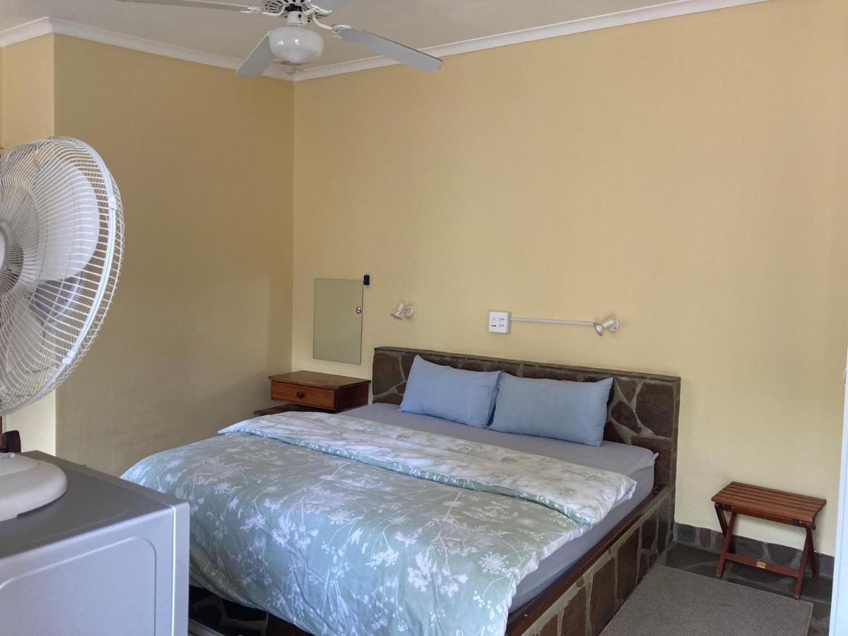 Ramblers Self Catering Accommodation Windhoek Exterior foto