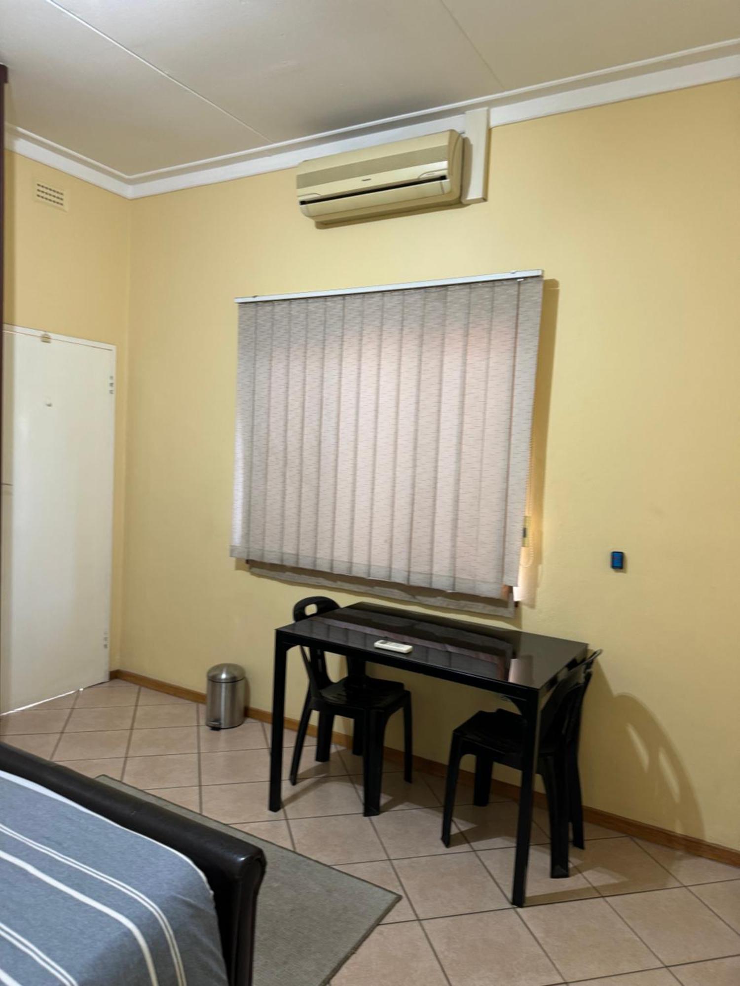 Ramblers Self Catering Accommodation Windhoek Exterior foto